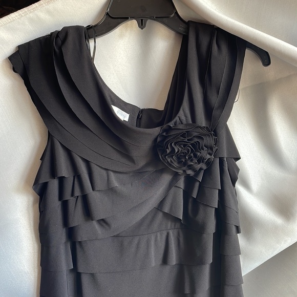 London Times Little Black dress. Beautiful Detail. Tiered fabric. Worn Once. - Picture 3 of 7